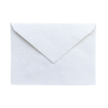 enveloppe blanche faite à la main
